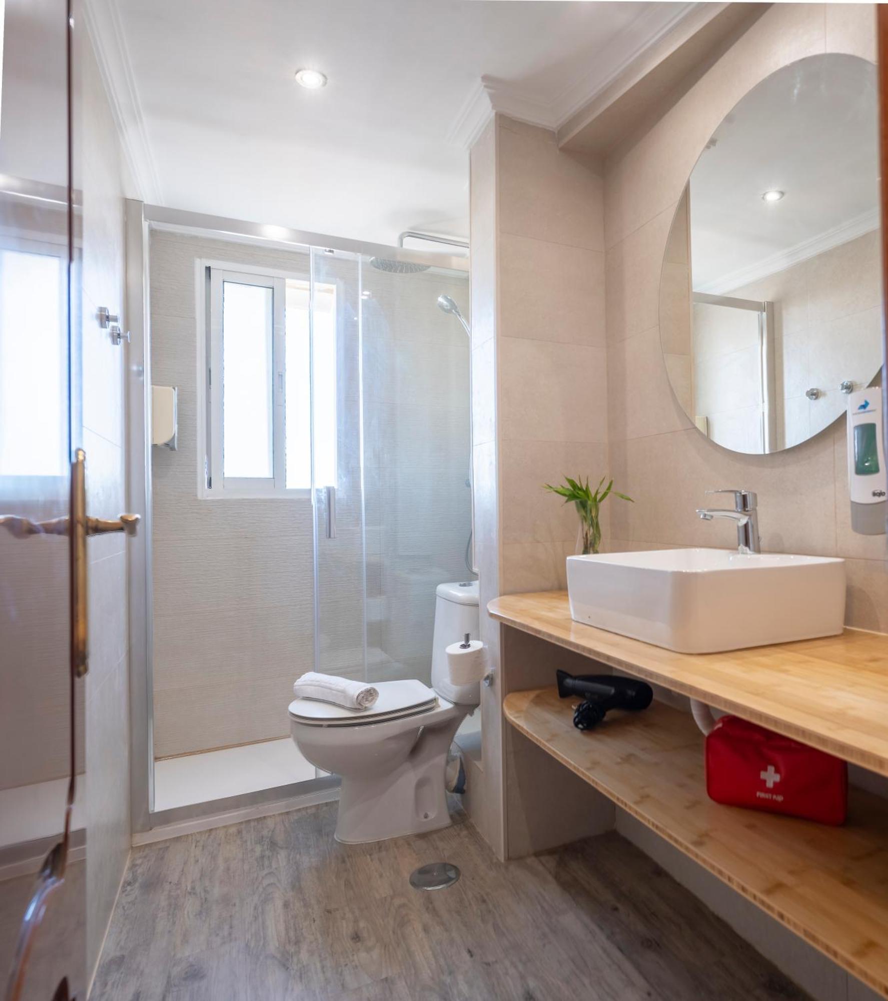 Ferienwohnung Malaga Center Flat Hospitality Exterior foto